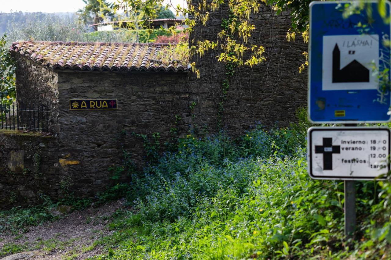 Albergue Espiritu Xacobeo O Pedrouzo Exterior photo